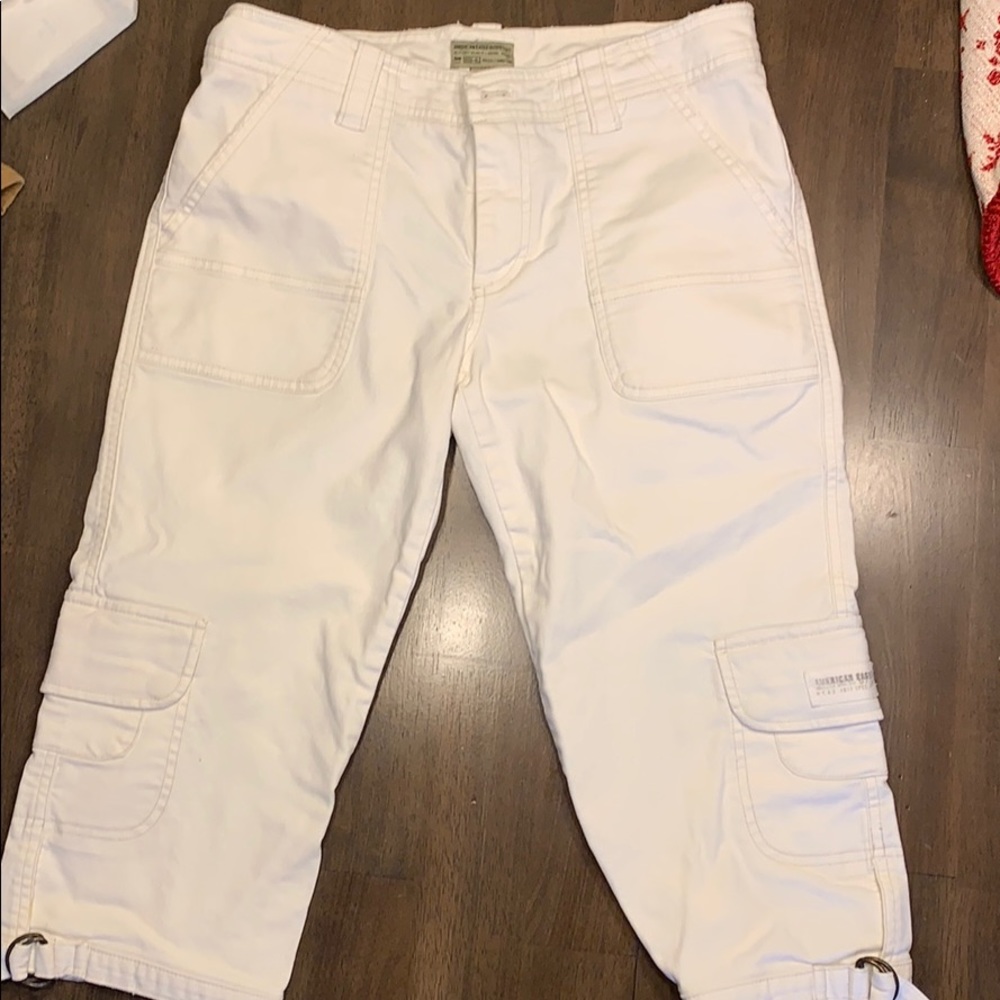 American eagle white cargo capris